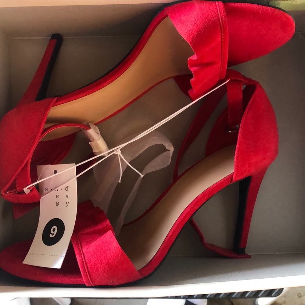 Women’s shoes